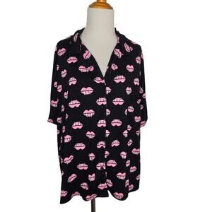 Celebrate Halloween Vampire Pajama Top Black Pink Lips Button Front Women 3X